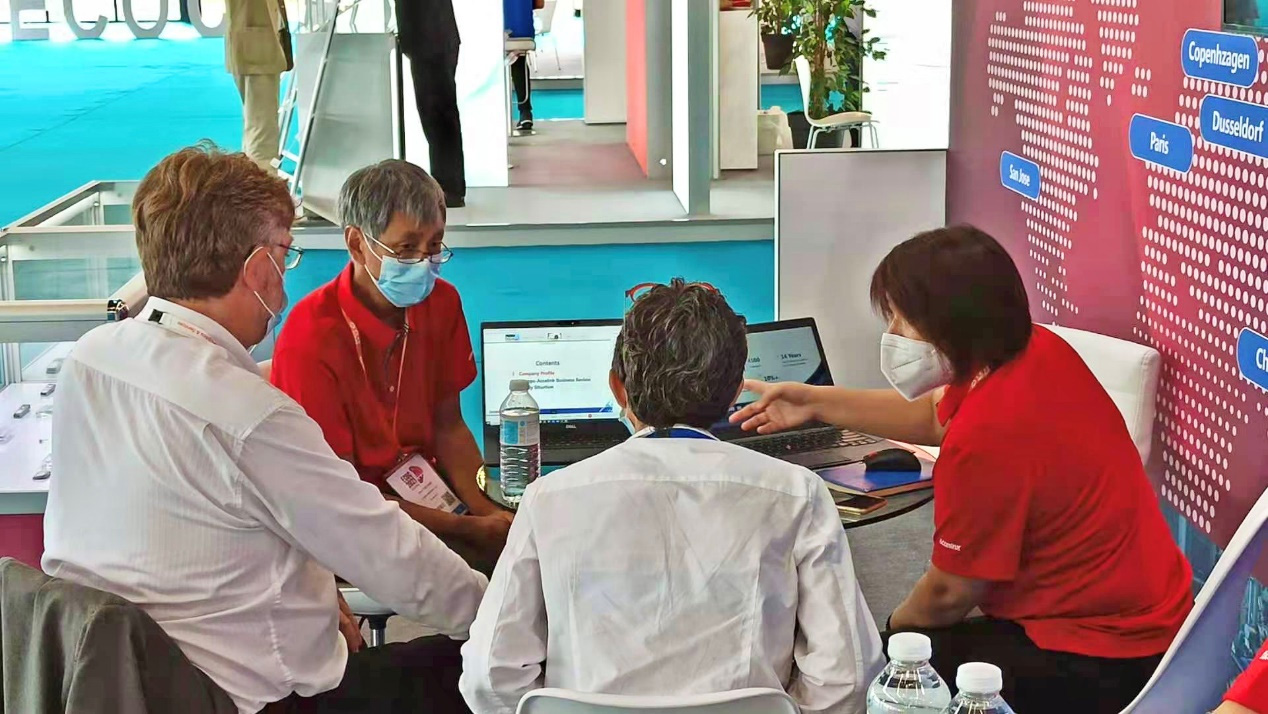 ECOC 2021��2��.jpg